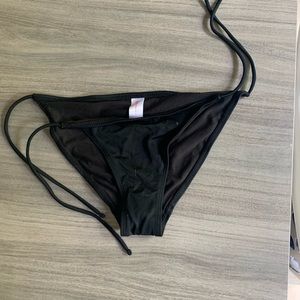 Never worn tie bikini bottom size s